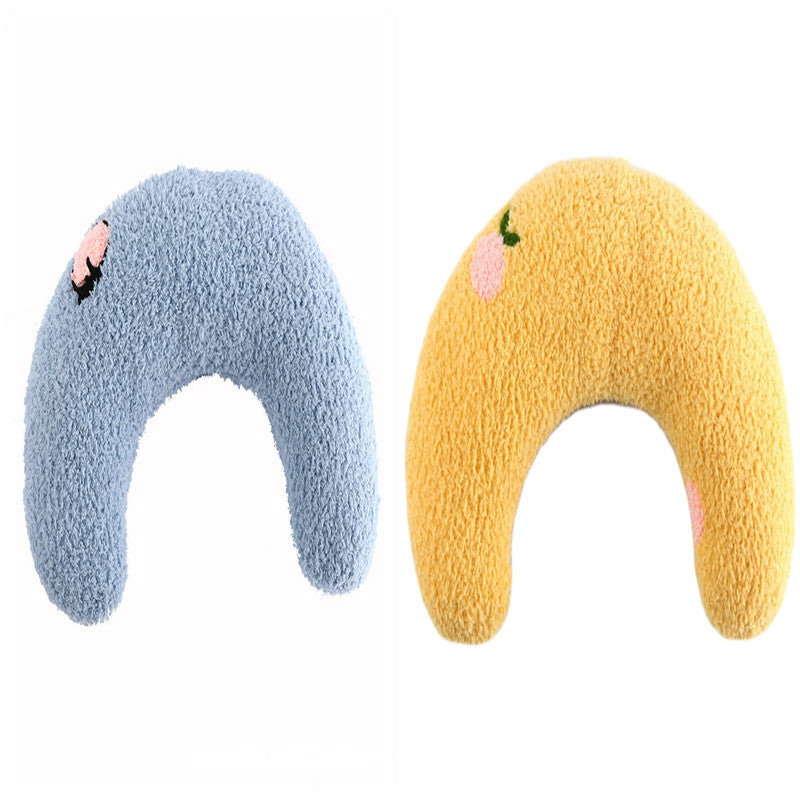 U-shaped pet pillow for kittens