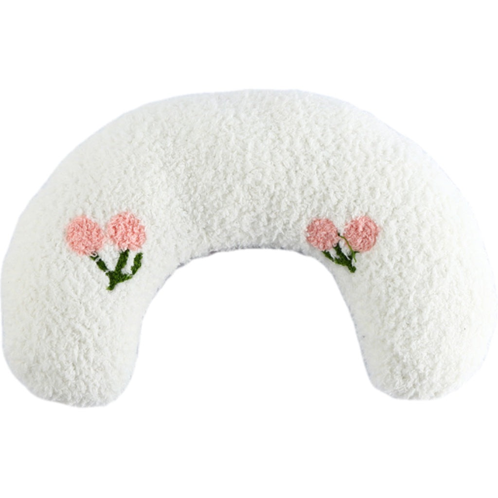 U-shaped pet pillow for kittens