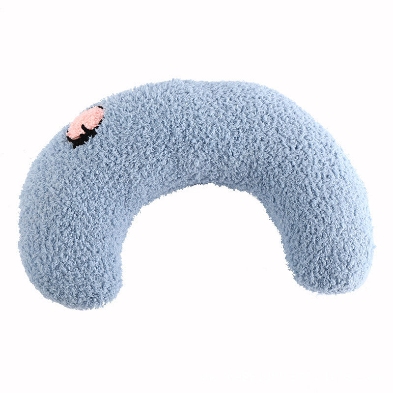U-shaped pet pillow for kittens